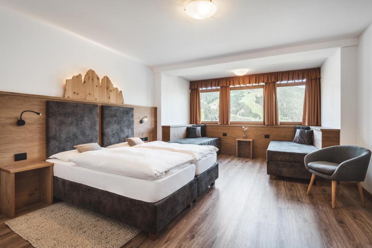 Berghotel Majarei Сан-Віджиліо-ді-Мареббе Екстер'єр фото