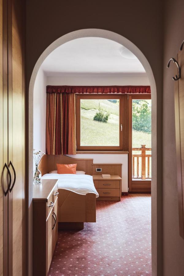 Berghotel Majarei Сан-Віджиліо-ді-Мареббе Екстер'єр фото